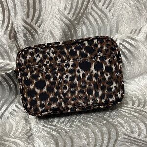 Old Navy leopard print